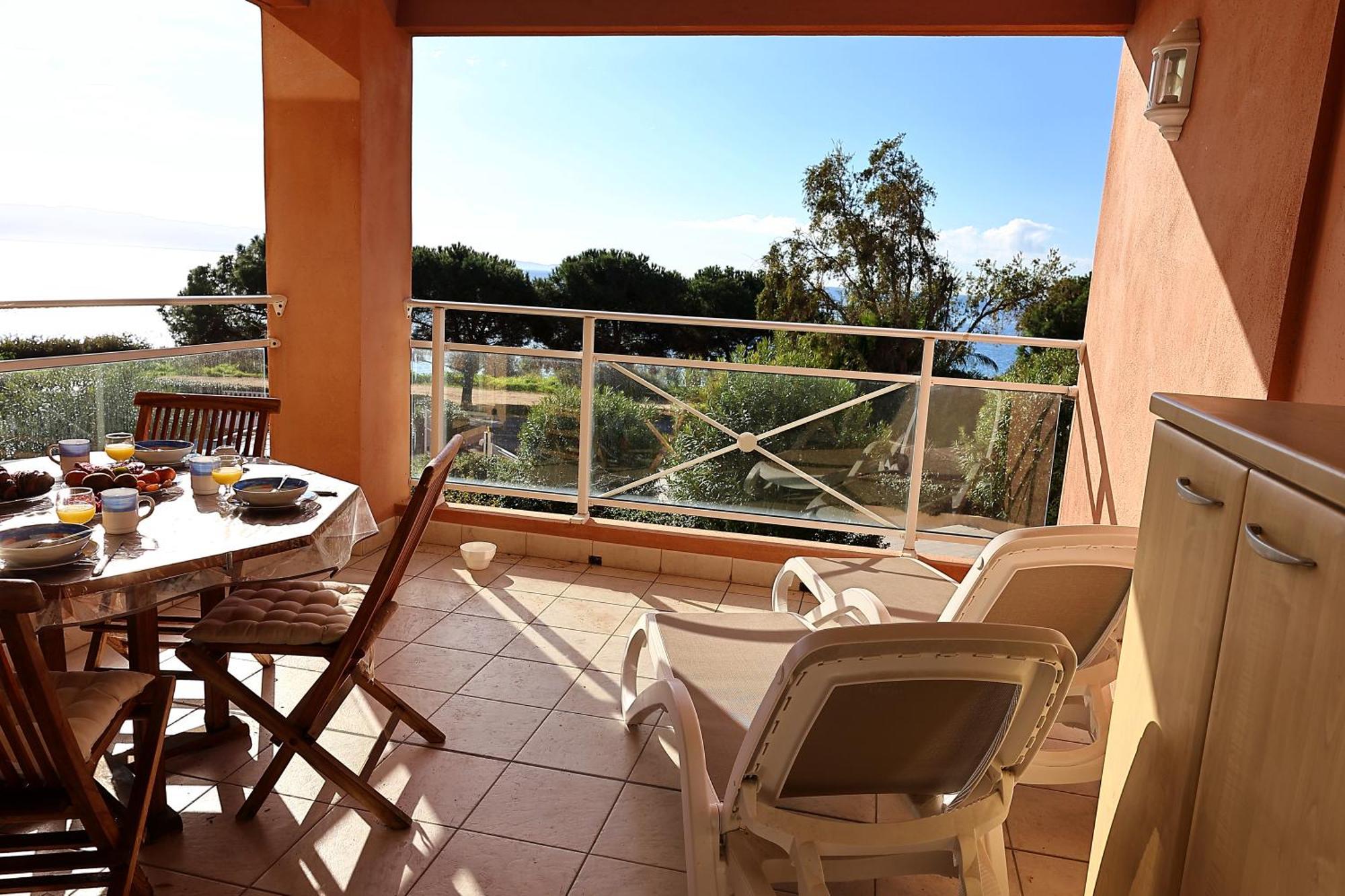 Superbe T2 Vue Mer - Piscine & Plage A 100M Ajaccio (Corsica) Exterior foto